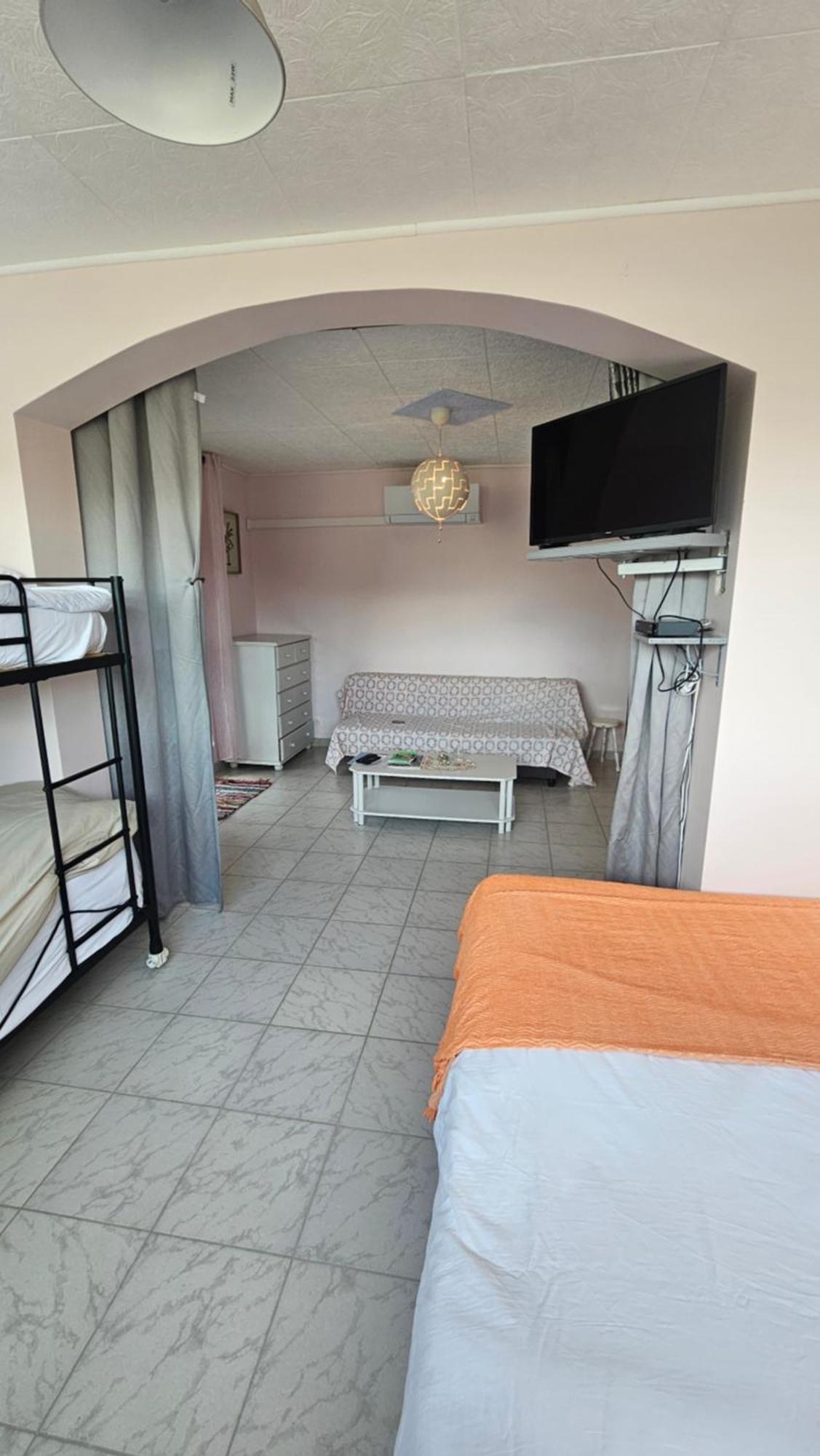 Gite Esprit Etape Saint-Barthélemy-de-Vals Exterior foto